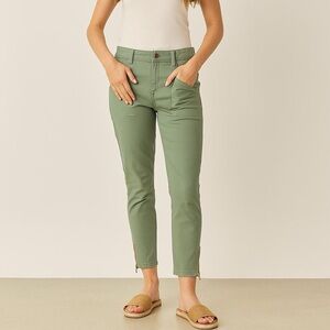 Vineyard Vines Sage Green Ankle Pants Women’s Sz 12 Ankle Zipper Preppy Coastal